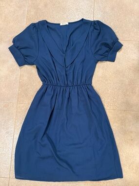 Women’s Navy Short Sleeve V-Neck Elastic Waist Dress